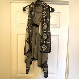 New Directions Sleeveless Sweater Cardigan - Large